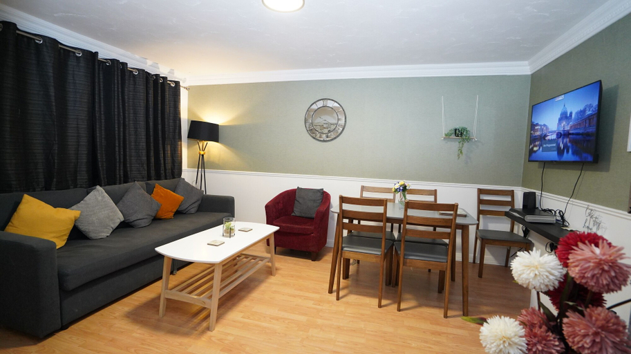 Others 1, Ground floor Apt Slough by Easy2Manage, Slough