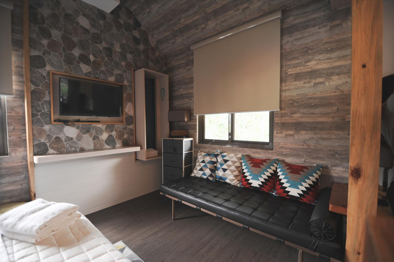 Bedroom 16