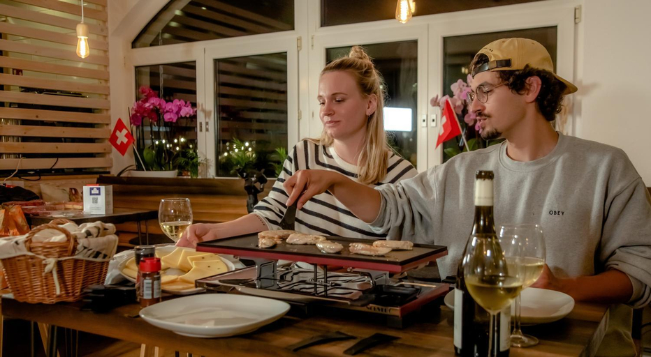 Food & Drinks 5, GRAND your home with common kitchens with self check-in, Obwalden