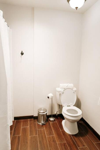 Bathroom 3, Group Getaway: Serene Adobe Retreat 4-11 guests, Bernalillo