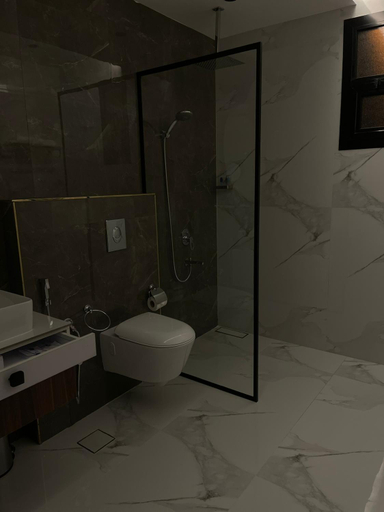 Bathroom 4, Seven Sun Hotel Suites