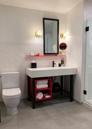 Bathroom 4
