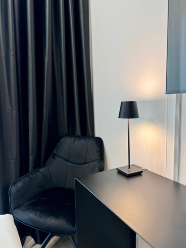 Others 5, Gallerie Boutique Rooms, Napoli