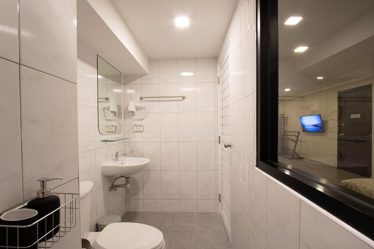 Bathroom 3
