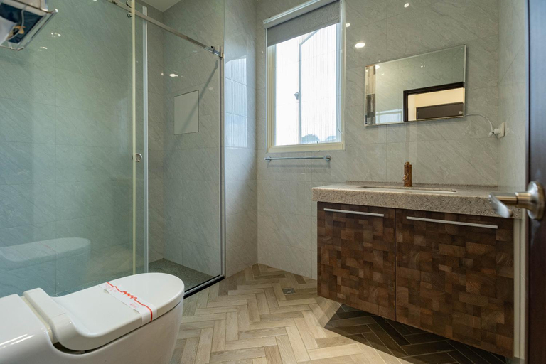 Bathroom 3, Magi Castle Family B&B, Yilan