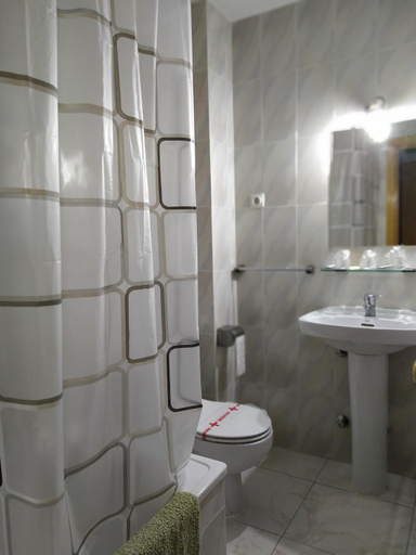 Others 2, Hostal Sierra de Gredos, Ávila