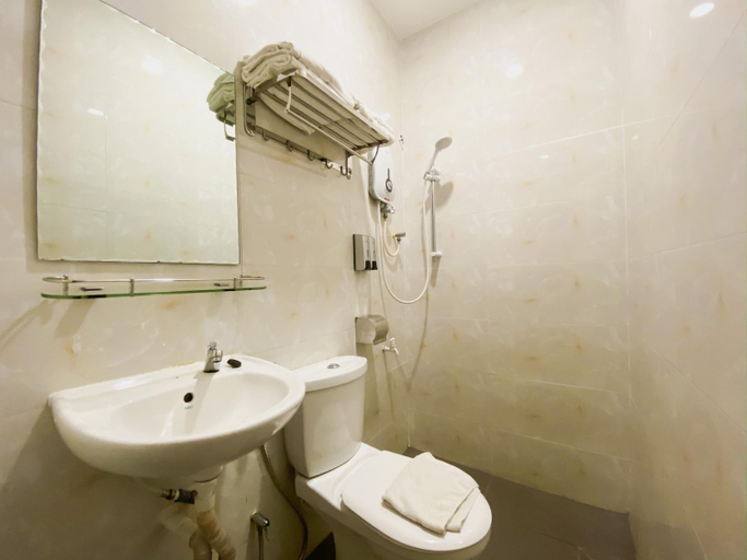 Bathroom 3, Carlsun Hotel, Kulaijaya