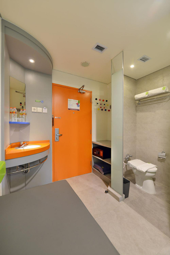 Bathroom 24