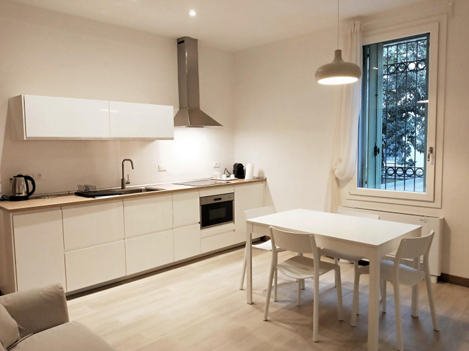 Others 5, Via Poma Apartments&Rooms, Verona
