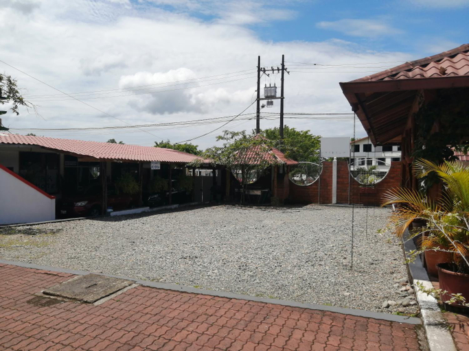 Others 4, Hotel Yurak, Archidona