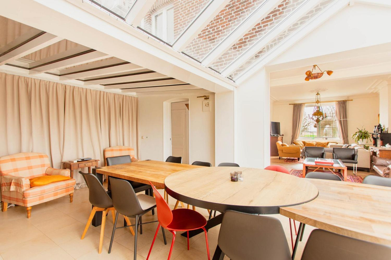 Food & Drinks 5, Beautiful mansion with swimmingpool and jacuzzi, Limburg