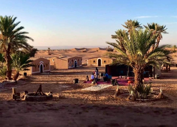 Mhamid camps happy night, Ouarzazate