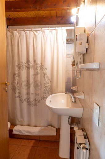 Bathroom 2, Tres Deseos, Bariloche