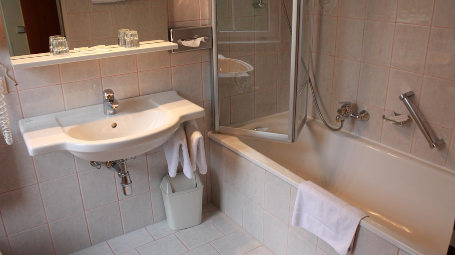 Bathroom 4, Hotel Josefa, Salzburg