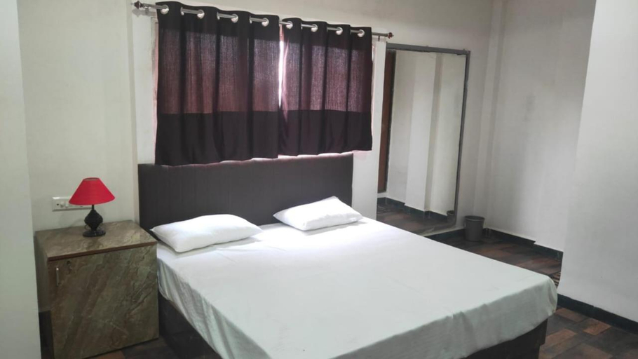 Bedroom 2, Hotel LION'S BNB, Indore