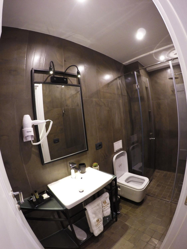 Bathroom 4, Prime Hotel, Tirana