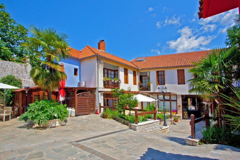Others 5, Politia, Epirus