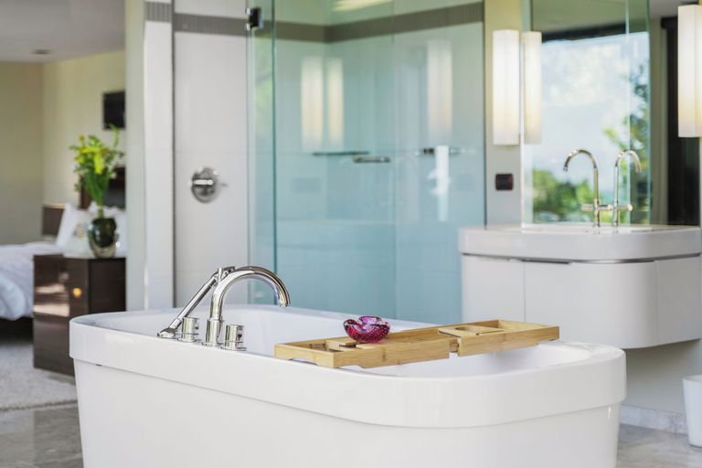 Bathroom 4, Jacuzzi Suite - Ocean Views & Beach, Tasman