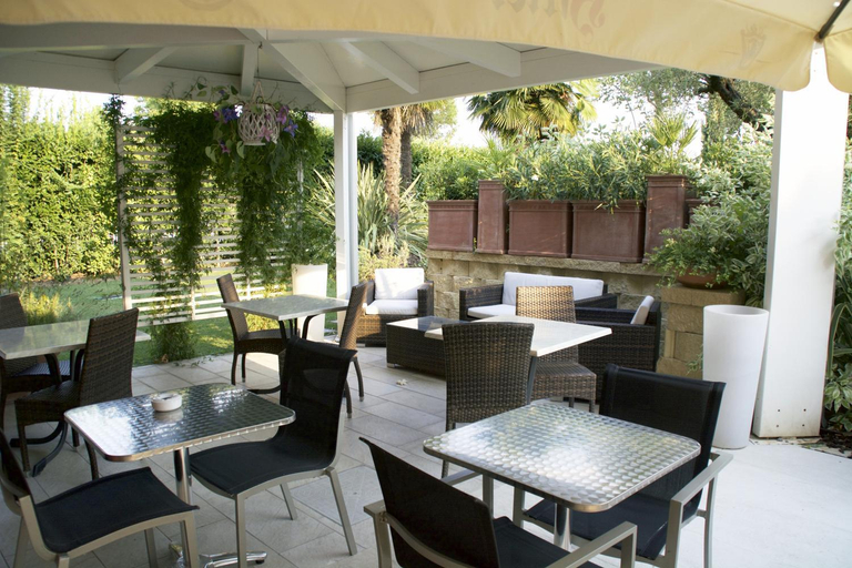 Others 5, B&B Silvia, Verona
