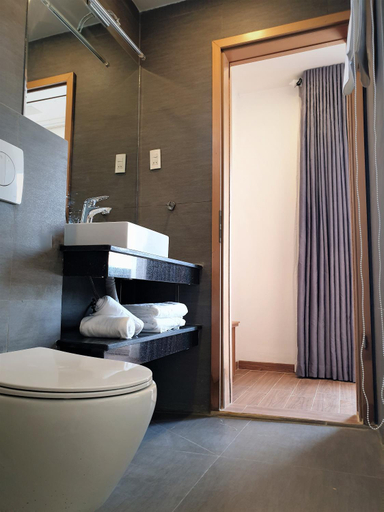 Bathroom 2, MIA Hotel, Qui Nhơn