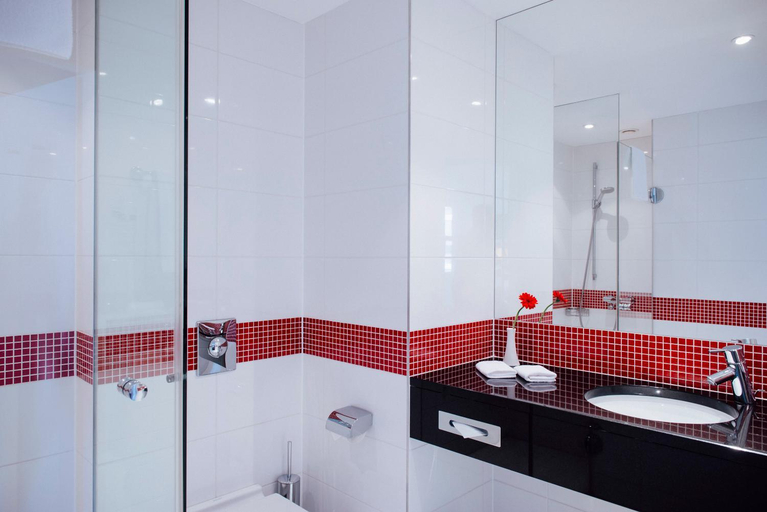 Bathroom 4, OREA Hotel Angelo Praha, Praha 5