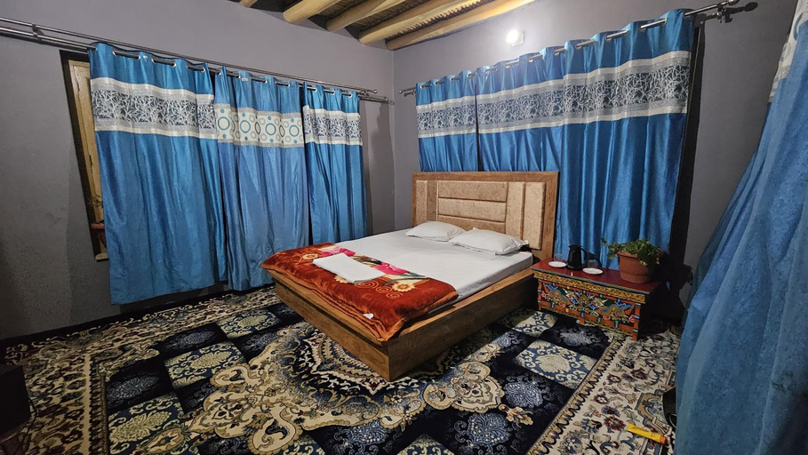 Others 4, PASANG HOMESTAY, Leh