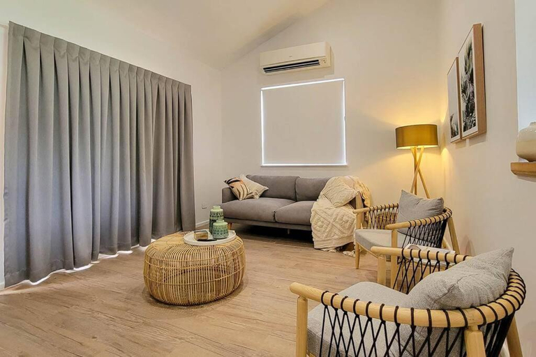 Others 2, Coastal 3-bedroom home close by the beach, Port Macquarie-Hastings - Pt A