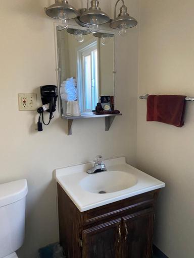 Bathroom 3, Monte Bianco Inn, Siskiyou