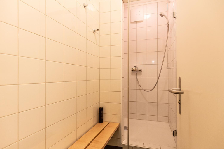 Bathroom 3, Hyve Hostel Basel, Basel