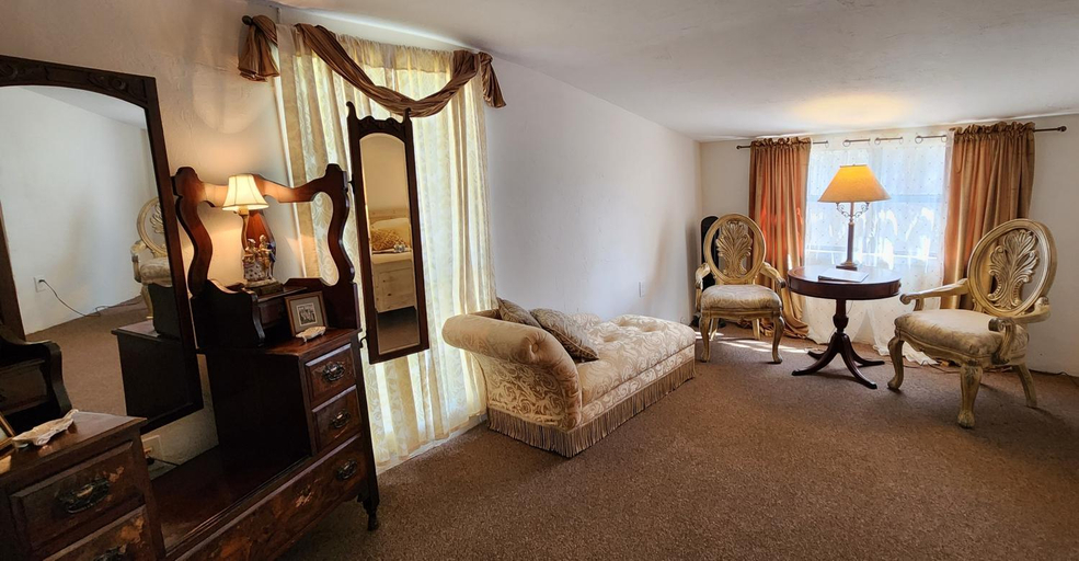 Others 5, Lily Creek Lodge, Lumpkin