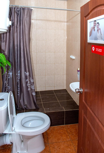 Bathroom, Sweet Hostel, Sochi gorsovet