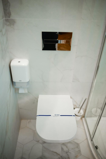 Bathroom 2, B&B Apartment-Lviv, L'vivs'ka