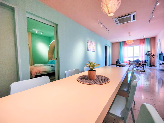 Dining Room 6