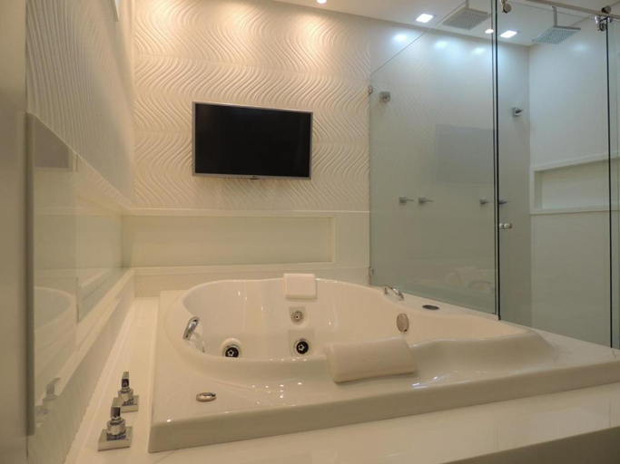 Bathroom 2, Star Hotel, Itaperuna