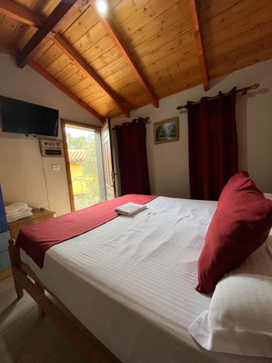Bedroom 2, ROOMS EMILIANO Castle of Kruja, Krujës