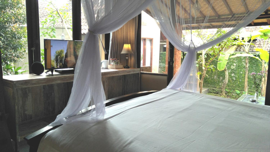 Bedroom 13