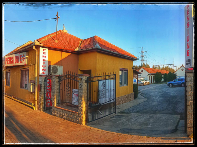 Others 5, PENSIUNEA ETAP, Arad