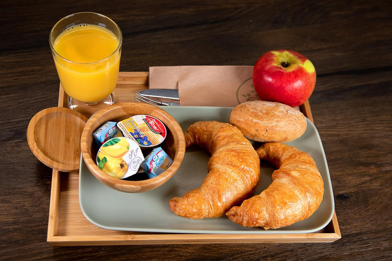 Food & Drinks 2, GRAND your home with common kitchens with self check-in, Obwalden