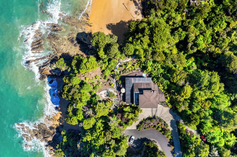 Exterior & Views 2, Fireplace Suite - Ocean Views & Beach, Tasman