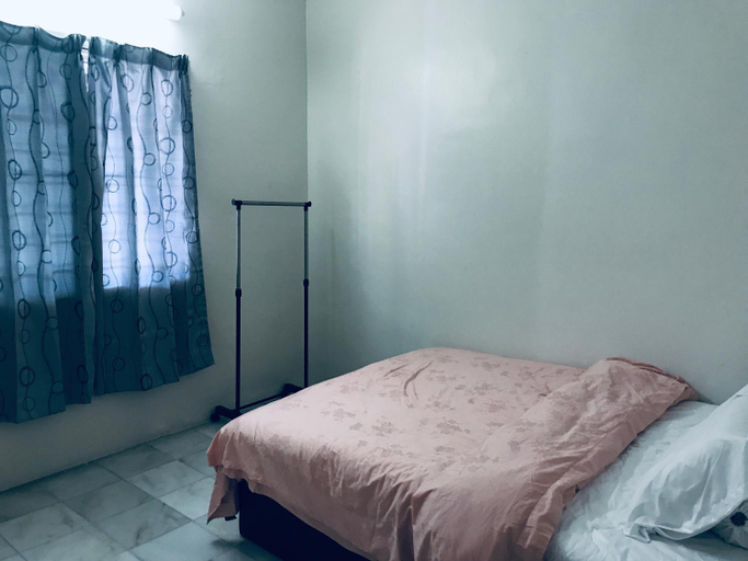 Bedroom 2, CoZy and comfortable Homestay in sungai siput, Kuala Kangsar