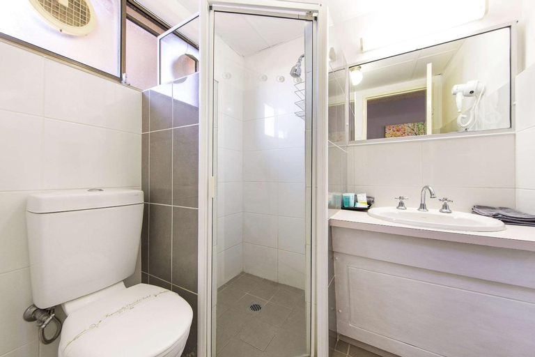 Bathroom 3