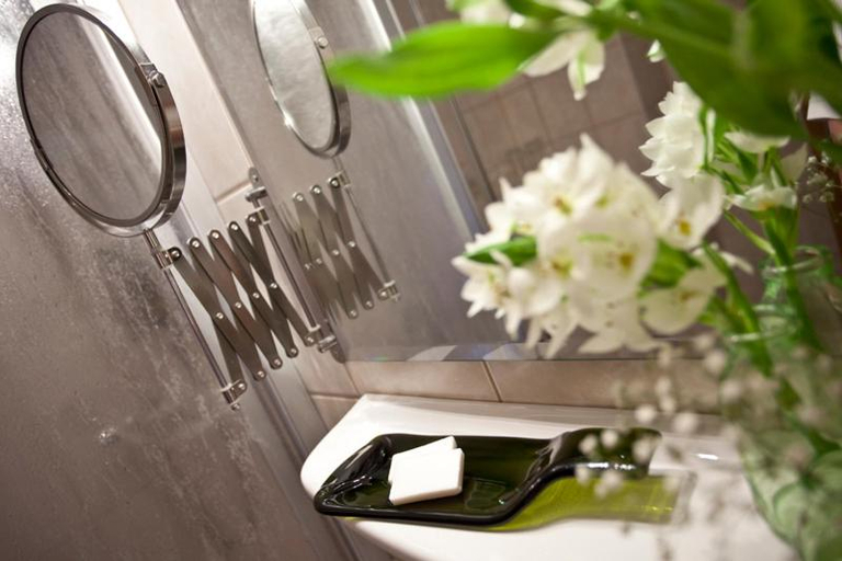 Bathroom 2, Nationalparkhotel Kranichrast, Mecklenburgische Seenplatte