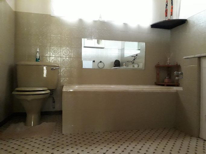 Others 4, Die Plasie on-suite rooms, City of Tshwane