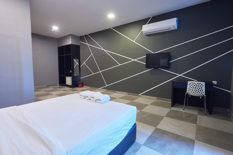 Bedroom 30