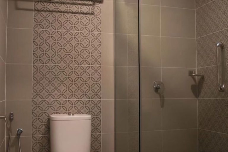 Bathroom 4
