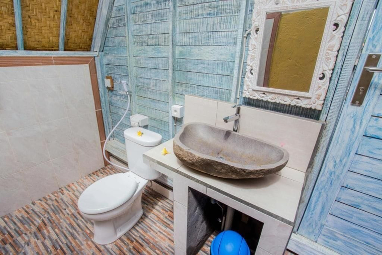 Bathroom 3, D'yuki Huts Lembongan, Klungkung