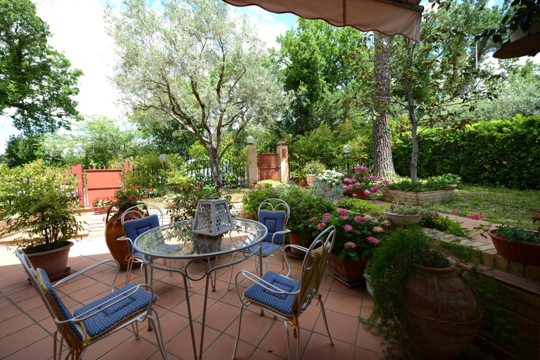 Others 2, B&B Casa Cettina, Macerata