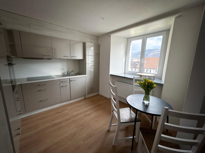 Dining Room 4