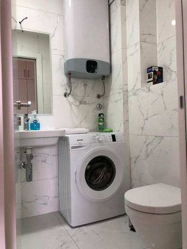 Others 5, Apartman D&A