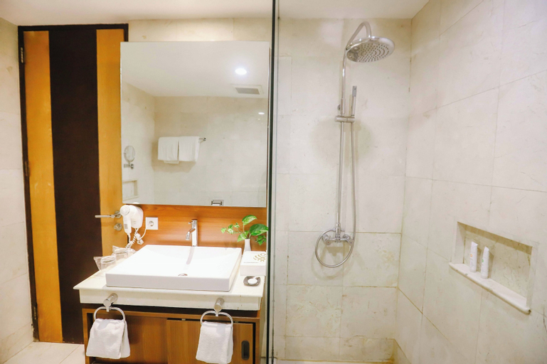 Bathroom 4